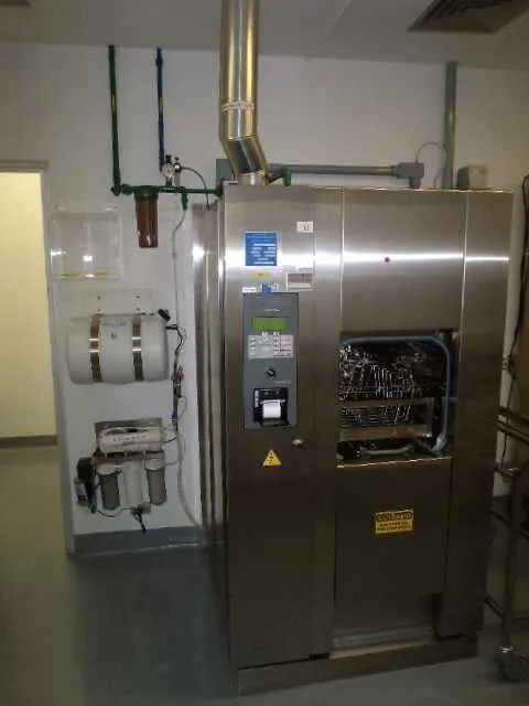 Autoclaves com sistema de osmose reversa